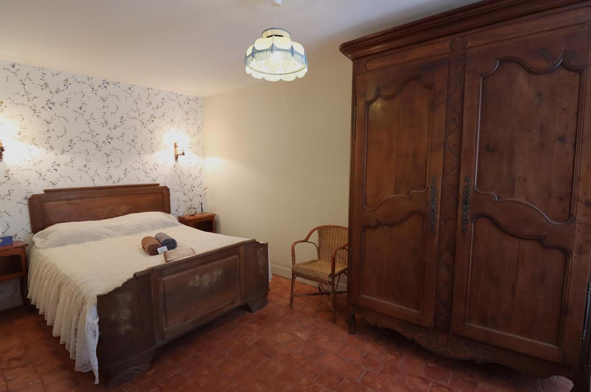 Location De Chambres Bienvenue Chez Meme Treigny Zewnętrze zdjęcie